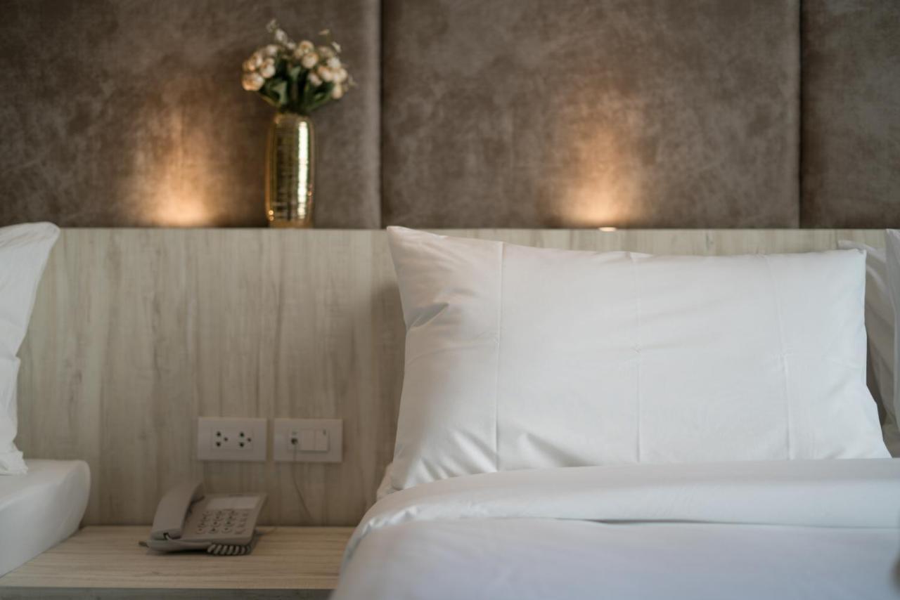 Destinaation Patong Boutique Hotel By The Sea Exteriör bild