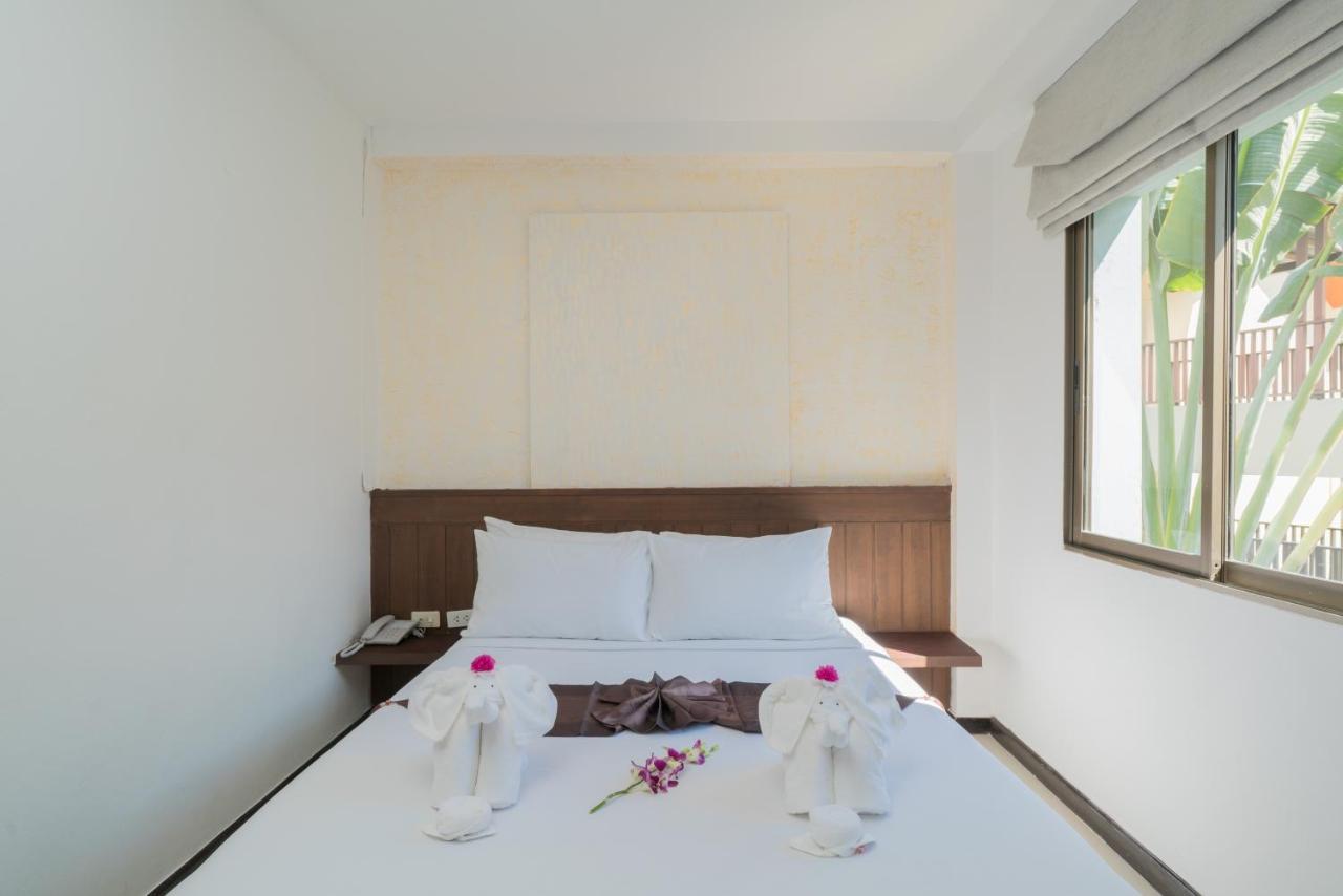 Destinaation Patong Boutique Hotel By The Sea Exteriör bild