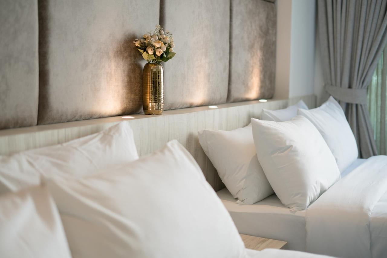 Destinaation Patong Boutique Hotel By The Sea Exteriör bild